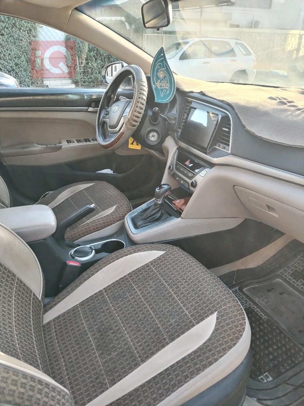 هيونداي النترا